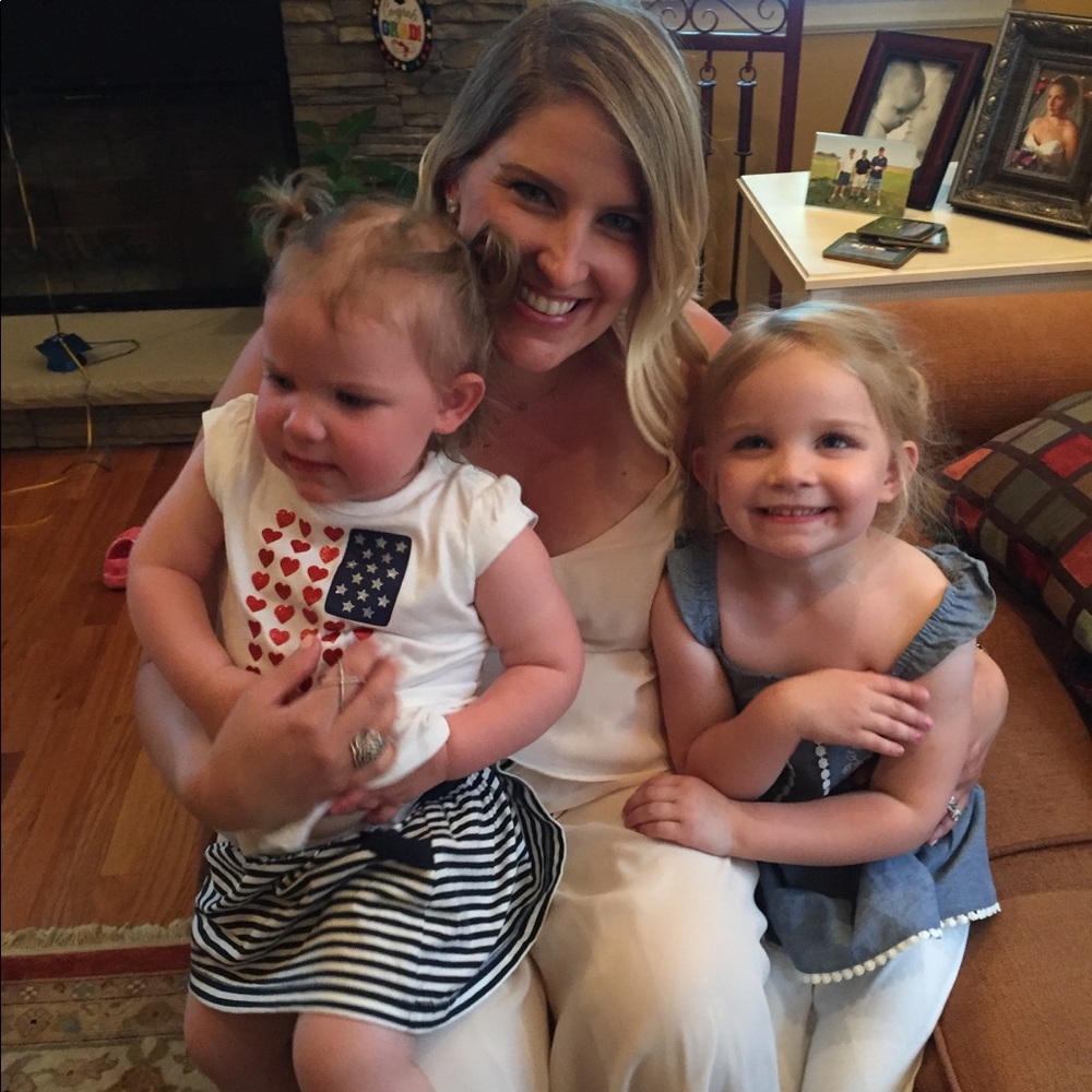 Meet your Posher, Danielle